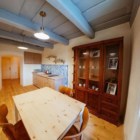 Apartmany Rodny Dom Deza Hoffmanna Банська Штявниця Екстер'єр фото